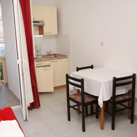 3248f * ווינייראץ