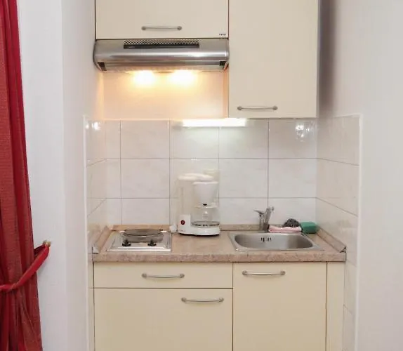 3248f * Виньерац